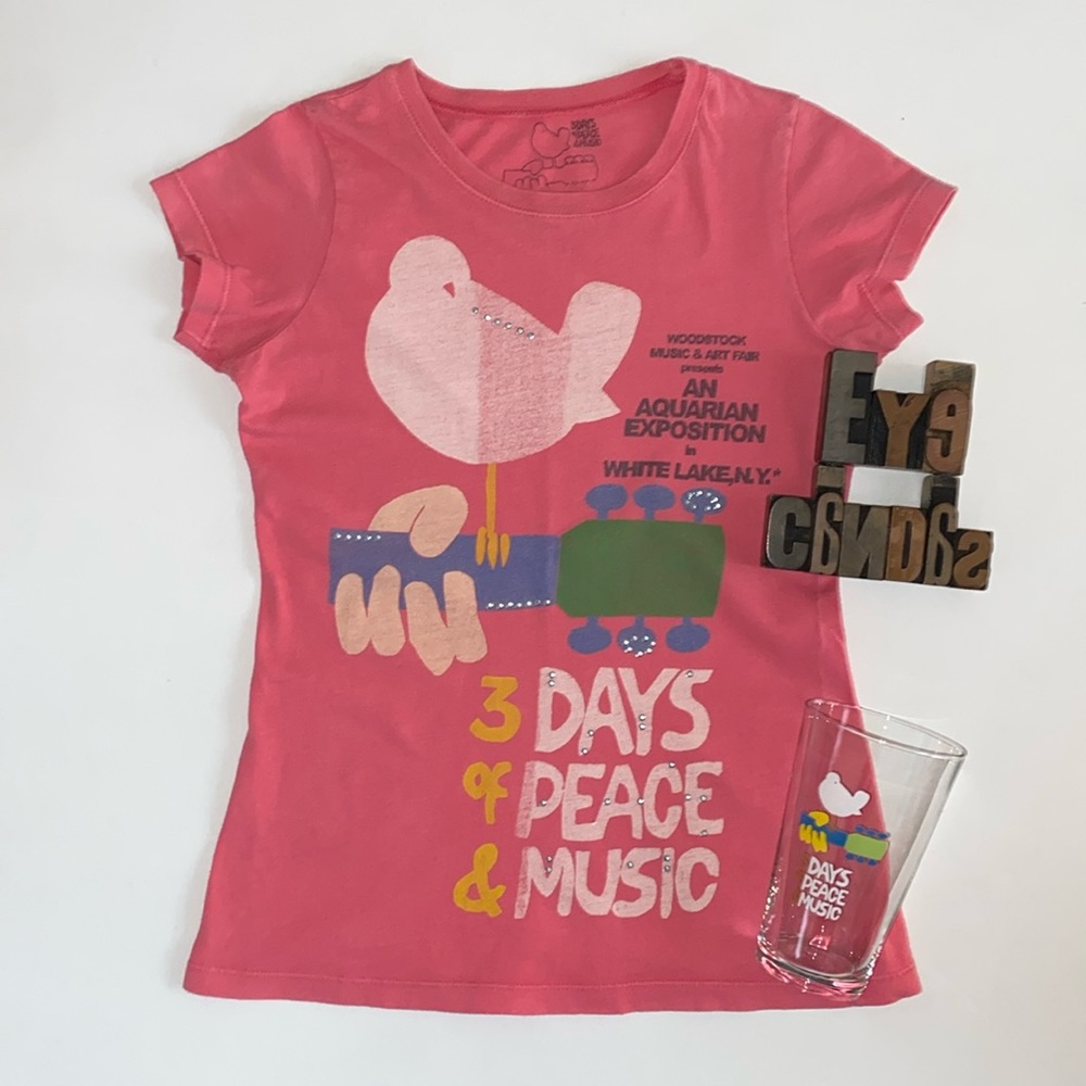 ☮️WOODSTOCK VENTURES “3 Days of Peace🕊️& Music🎸” Kid’s T-Shirt & Glass
